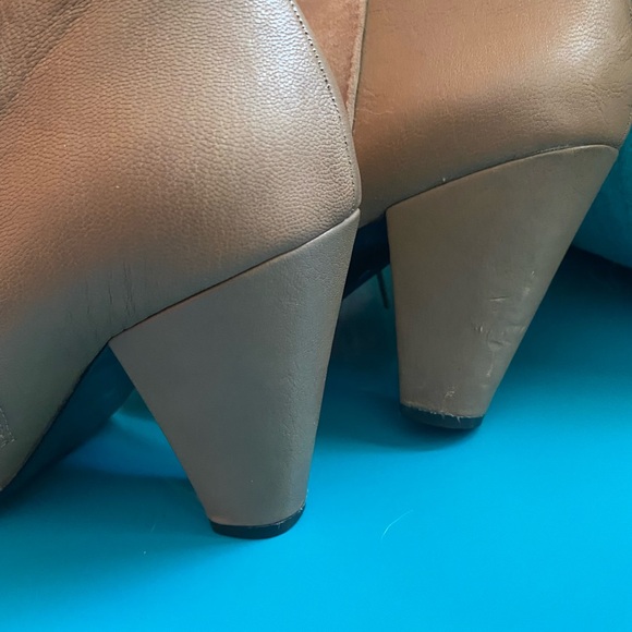 Gianni Bini Size 9.5M (40) Used - Good condition. No Box - Picture 8 of 9